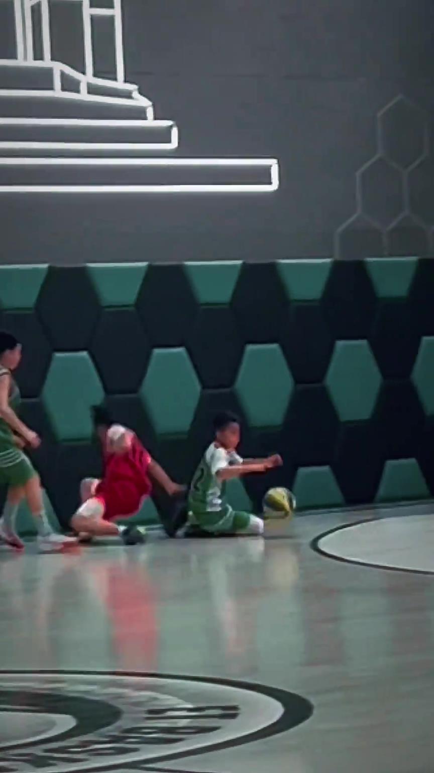 有一種默契叫做從小一起長(zhǎng)大！